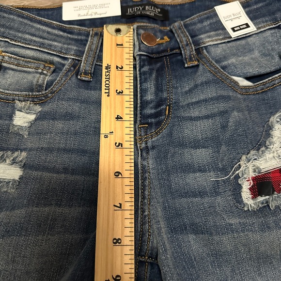 Judy Blue Plaid Patch Distressed Skinny Jeans Mid Rise Dark Wash Size 1/25 - Picture 3 of 10